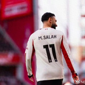 视频直播-40万周薪换10场球荒，萨拉赫的利物浦传奇正被时间“偷家”？|穆罕默德·萨拉赫|英超|萨拉赫-叶海亚|安菲尔德球场|西汉姆联_新浪体育_新浪新闻