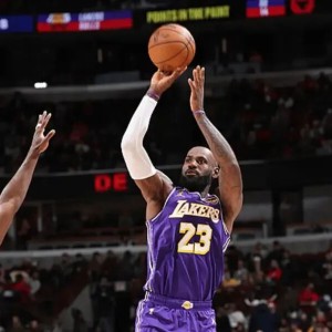 体育赛事-湖人8连客前四场拿到3胜1负，接下来继续征战东部4连客|公牛|奇才|客场|纽约尼克斯队|布鲁克林篮网队_新浪体育_新浪新闻